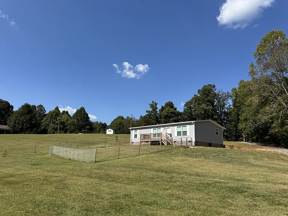 1671 Edgewood Rd