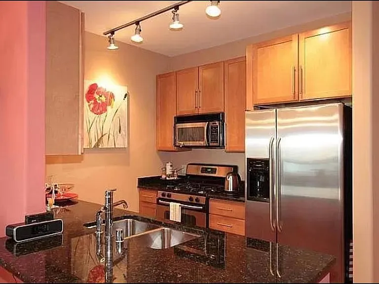 1550 E Royall Pl #408 — Photo 3