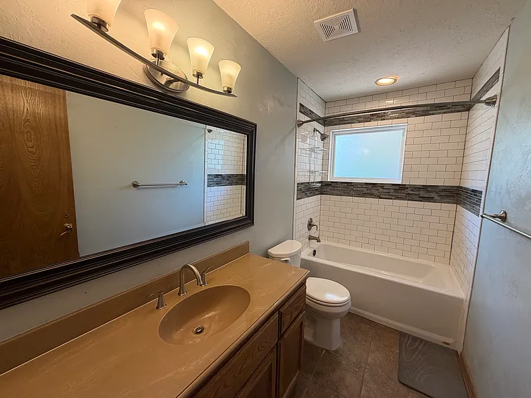 2517 Chateau Dr — Photo 11