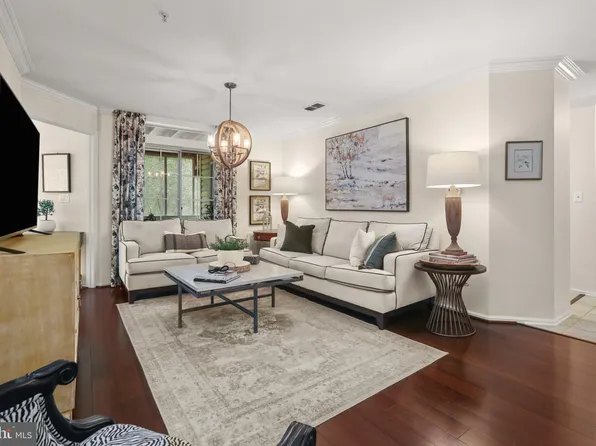 204 Chaucer Ln APT F, Bel Air, MD 21014