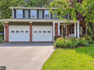 13215 Coralberry Dr, Fairfax, VA 22033