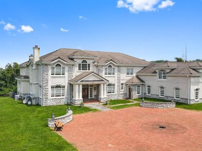 1018 Green Lane Rd, Malvern, PA, 19355