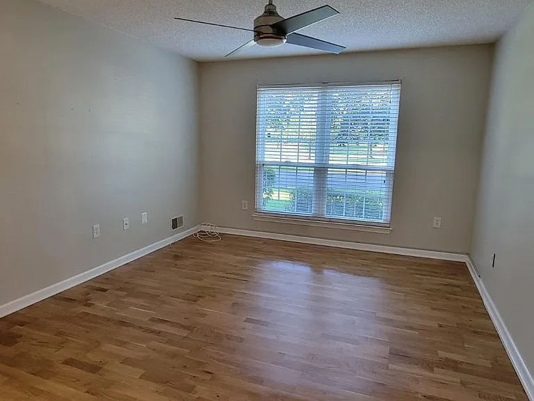 43 Crabapple Ln — Photo 11