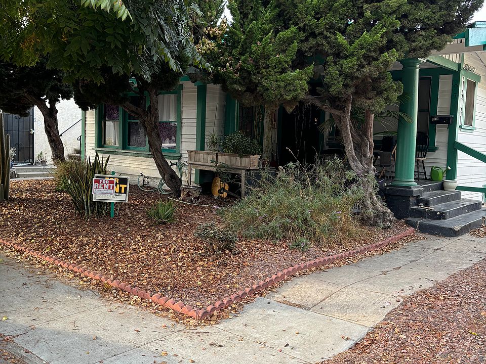 1st image of 1915 E Florida St