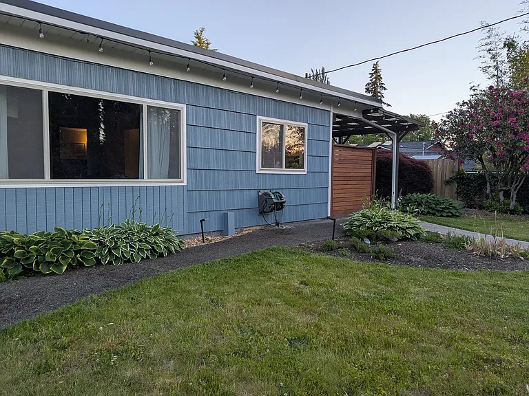 4410 224th St SW — Photo 2