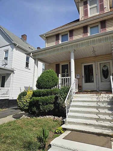 127 Dalton St Photo 1
