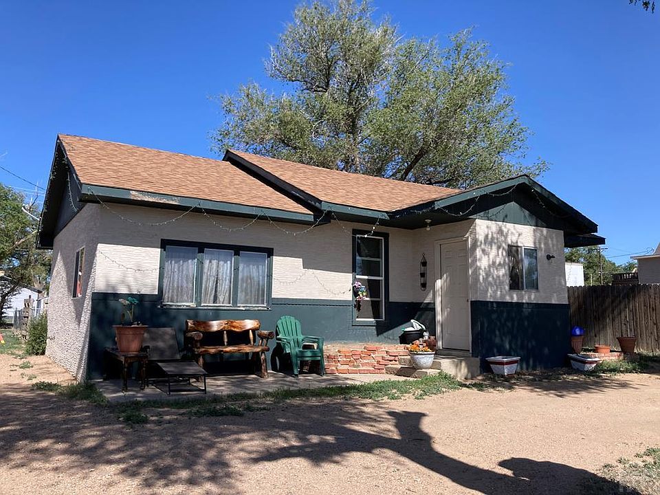 1st image of 220 Lake Ave