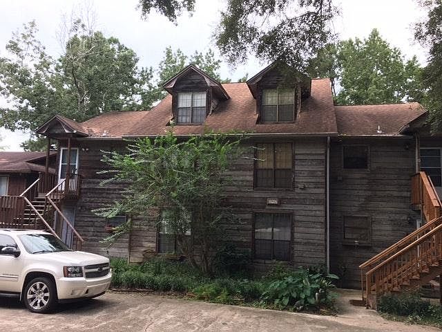 1st image of 1942 Nicklaus Dr APT A