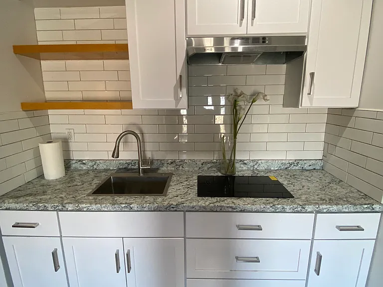 11235 Louise Ave — Photo 6