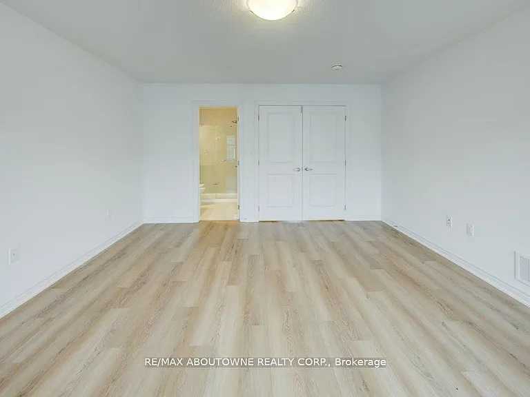 120 Court Dr #85 — Photo 22