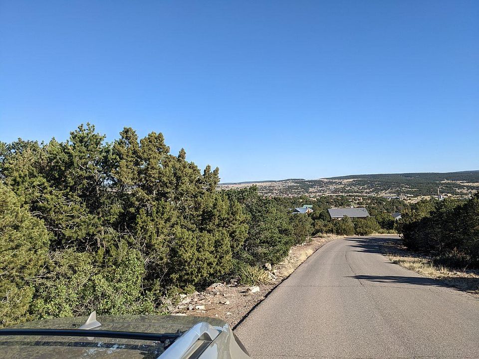 2nd image of 32 Zane Dr