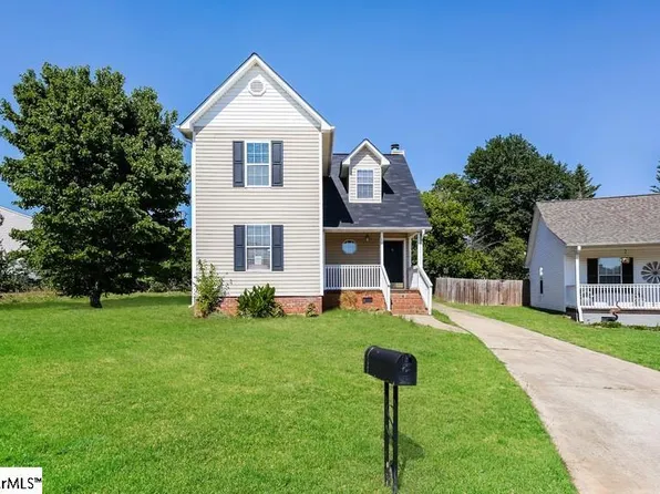 15 Haley Ct, Greenville, SC 29607