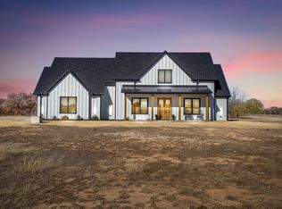 8140 Lavender Rd, Springtown, TX 76082