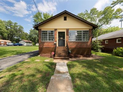 2121 Lexa Dr, Saint Louis, MO, 63136