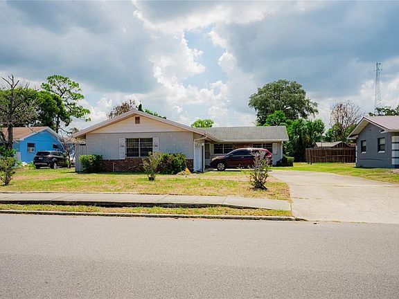 4th image of 2705 SHERINGHAM ROAD #6