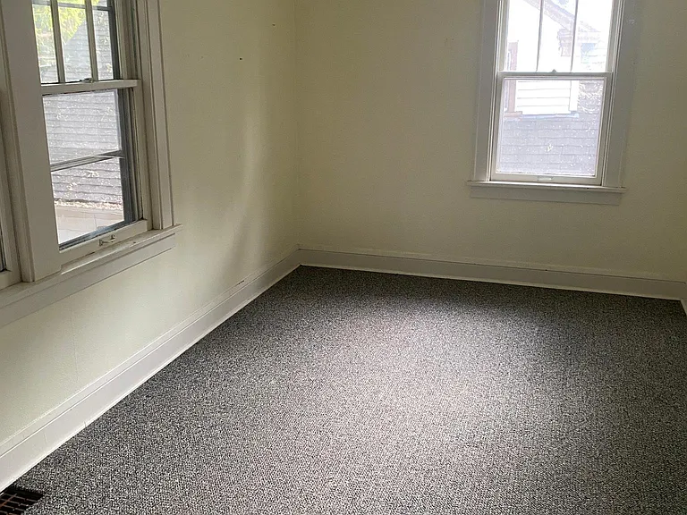 1286 Lafond Ave — Photo 8