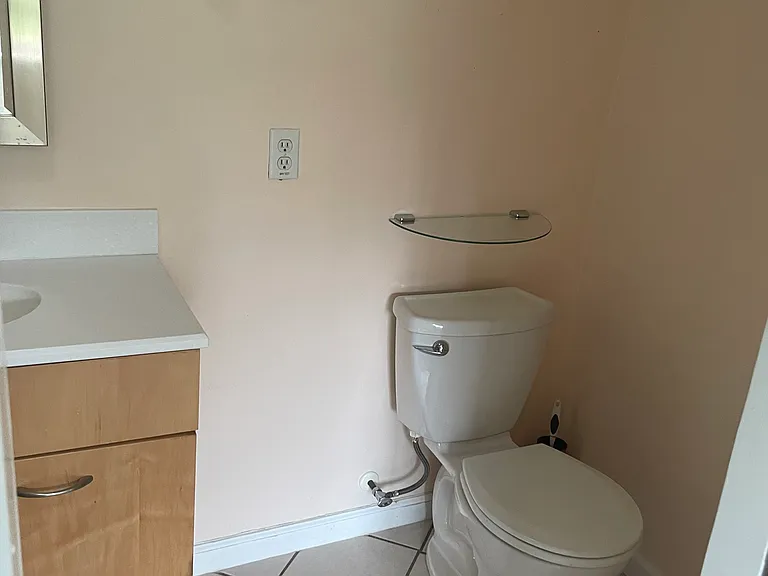 464 Avon Way — Photo 16