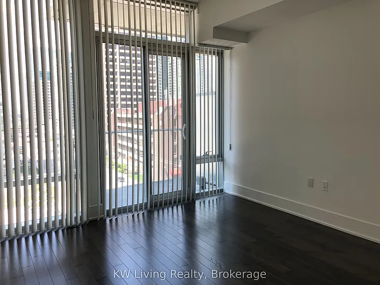 39 Queens Quay E #740 — Photo 8
