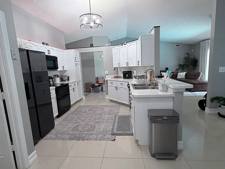 5137 Rosen Blvd — Photo 8