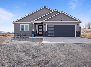401 W Trinity Pr NW, Benton City, WA 99320