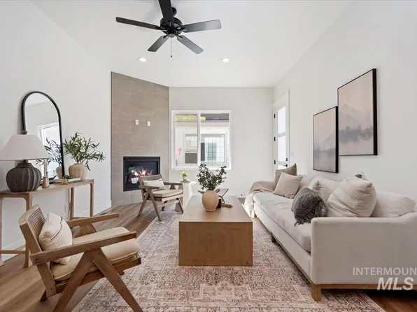 720 S Calhoun Pl, Star, ID 83669