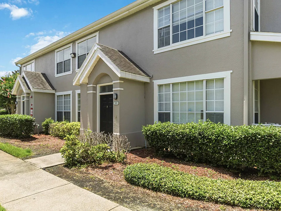 9157 Lee Vista Blvd #205