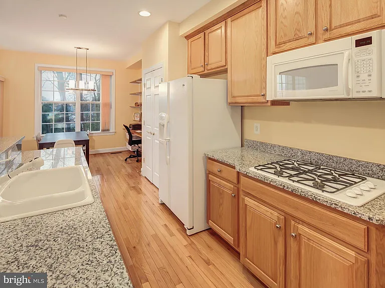 2958 Thompson Park Ln — Photo 16