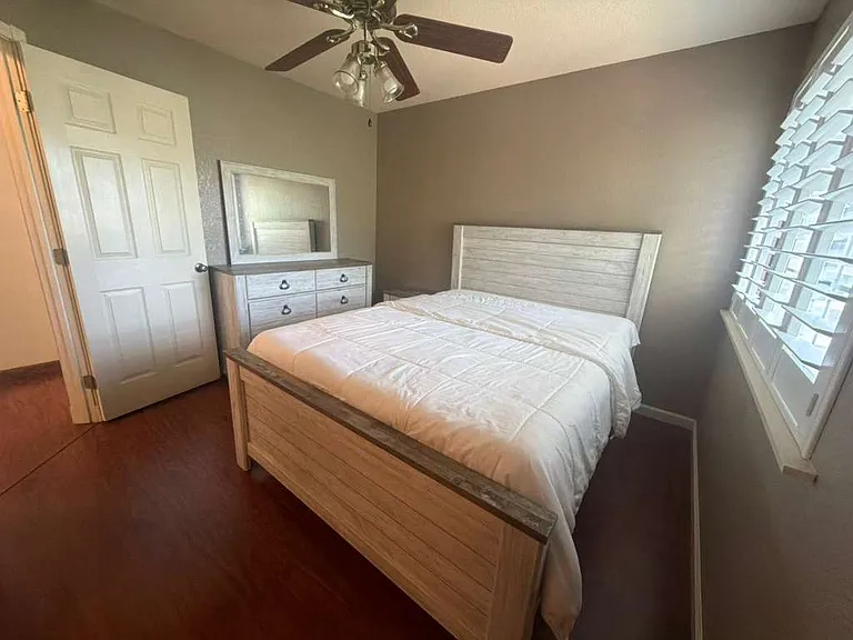 Woodstock Cir — Photo 5