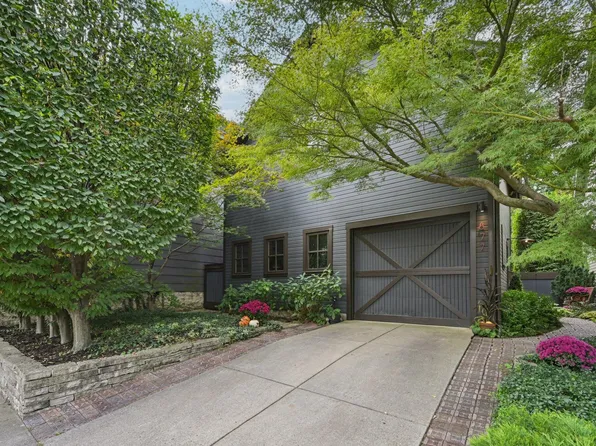 877 S Lazelle St, Columbus, OH 43206