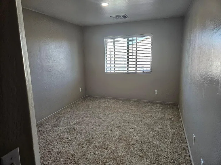 36337 W Velazquez Dr — Photo 12