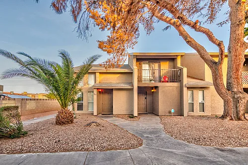 587 Sellers Pl Photo 1