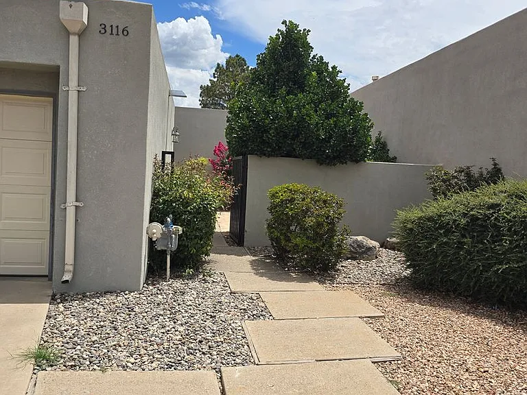 3116 Dallas St NE — Photo 2