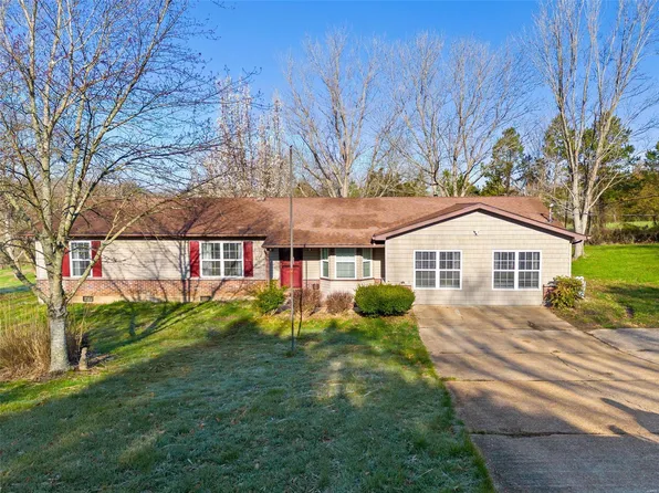 8763 Old Lemay Ferry Rd, Hillsboro, MO 63050