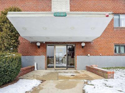 300 Governors Dr APT 5, Winthrop, MA, 02152
