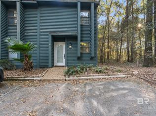 9 Summer Oaks Dr, Daphne, AL 36526