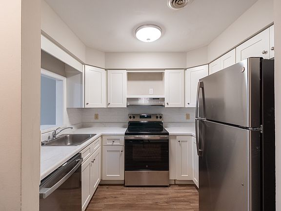 3rd image of 400 E Scott Ave #11