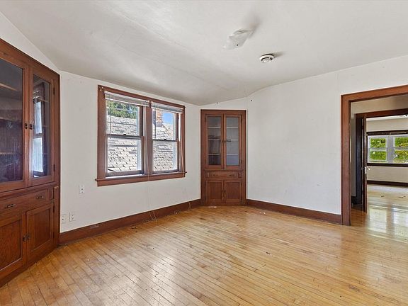 5th image of 333 N 36th STREET