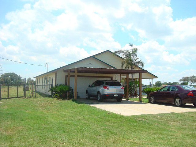 2nd image of 5017 State Highway 185 E