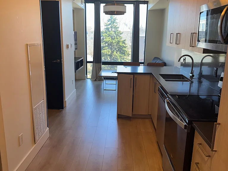 145 Columbia St S #507 — Photo 9