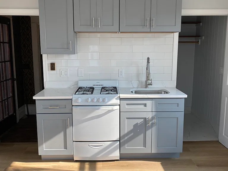 131 Deane St #2S — Photo 10