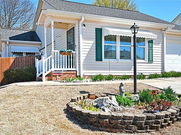 3rd image of 103 Baldwin Pl