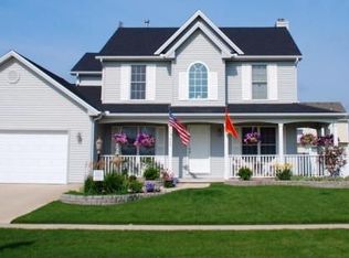 805 Sedgegrass Dr, Champaign, IL 61822