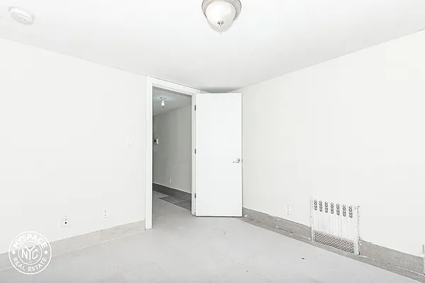 Rented by MySpaceNYC | media 16