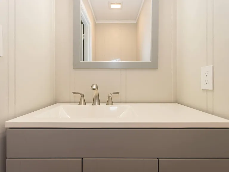 2704 Powhatan Dr — Photo 35