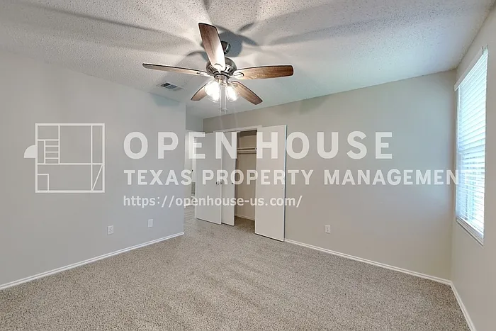 1305 Highcrest Dr — Photo 14