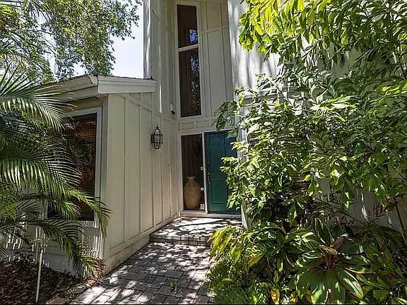 752 Tropical Cir — Photo 6