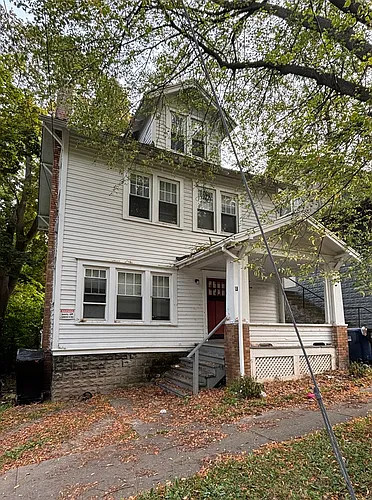 410 Clarendon St #1 Photo 1