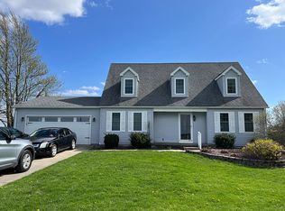 21780 W Hellwig Rd, Genoa, OH 43430