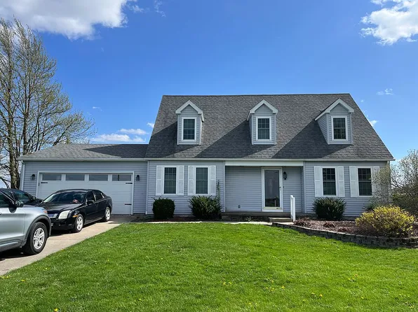 21780 W Hellwig Rd, Genoa, OH 43430