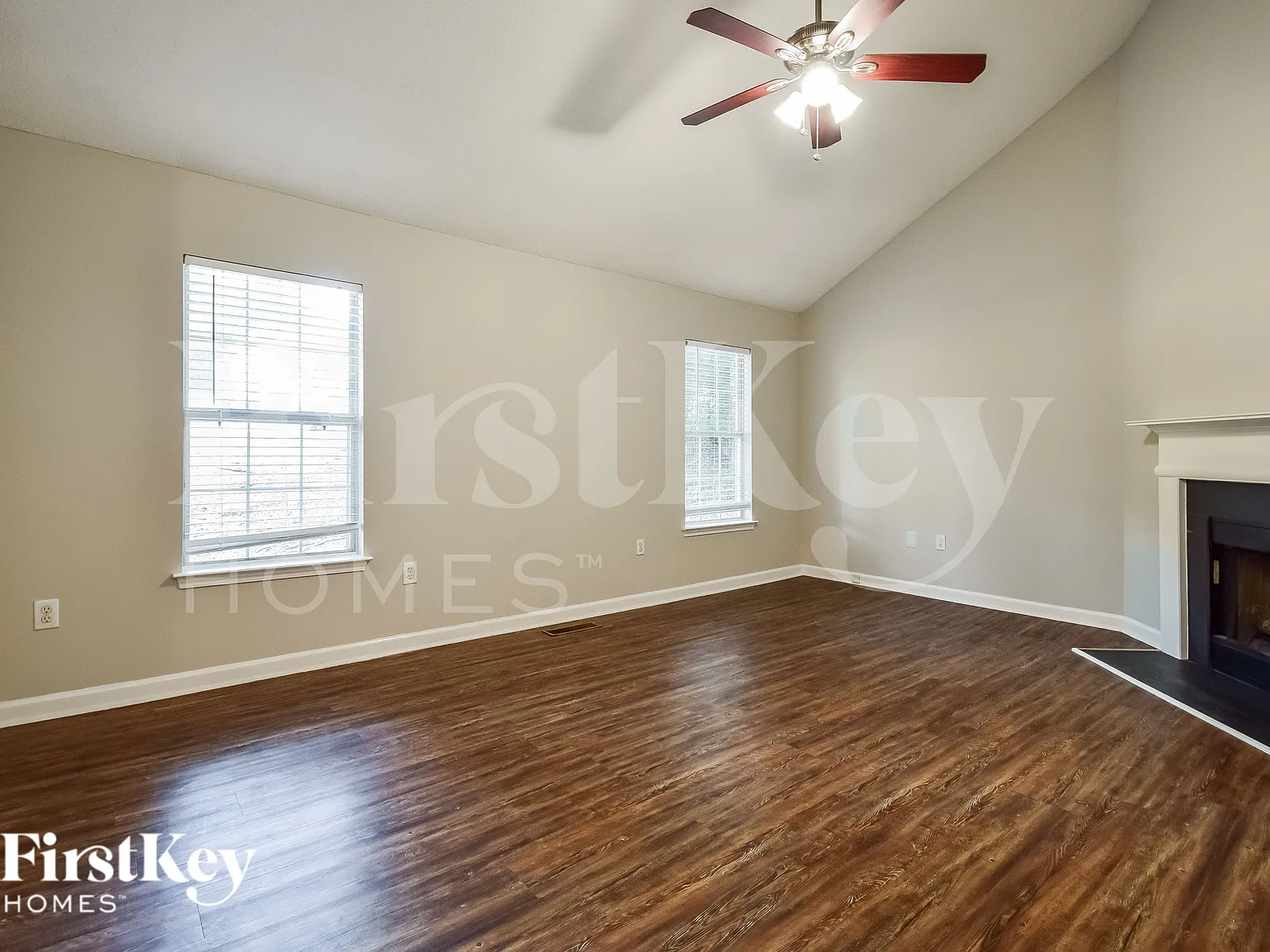4 bed, 2.0 bath, 1362 sqft, $2,080 — Photo 3